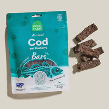 Load image into Gallery viewer, Open farm   Icelandic Air-Dried Cod &amp; Blueberry