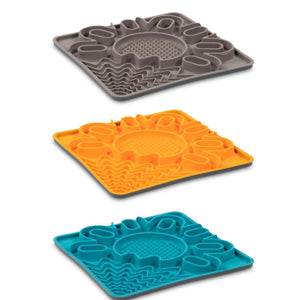 Messy Mutts  Framed Spill Resistant   Silicone Multi Surface Lick Mat