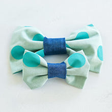 Load image into Gallery viewer, Aqua Neon dot Bowtie