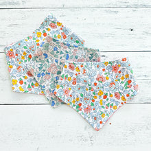 Load image into Gallery viewer, Pima Cotton Snap on bandana Floral