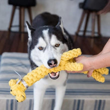 Load image into Gallery viewer, Giraffe Rope Toy